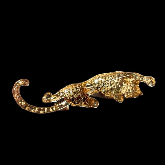LUNGING LEOPARD BROOCH - Picture 5 of 9